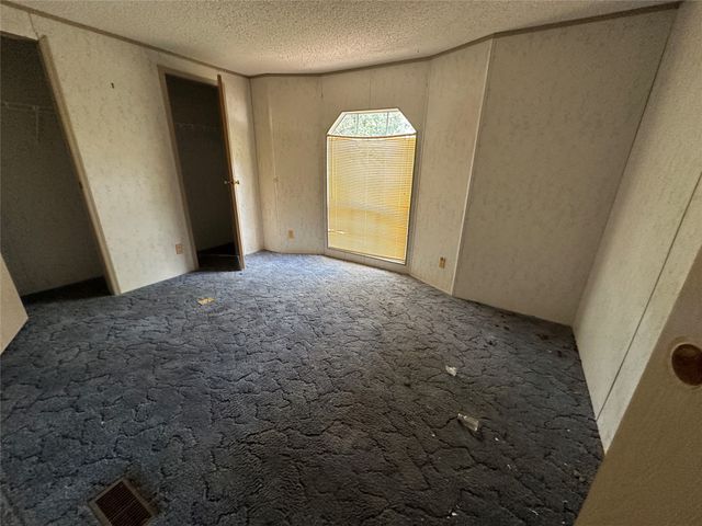 176 Live Oak Road, Springtown, TX 76082