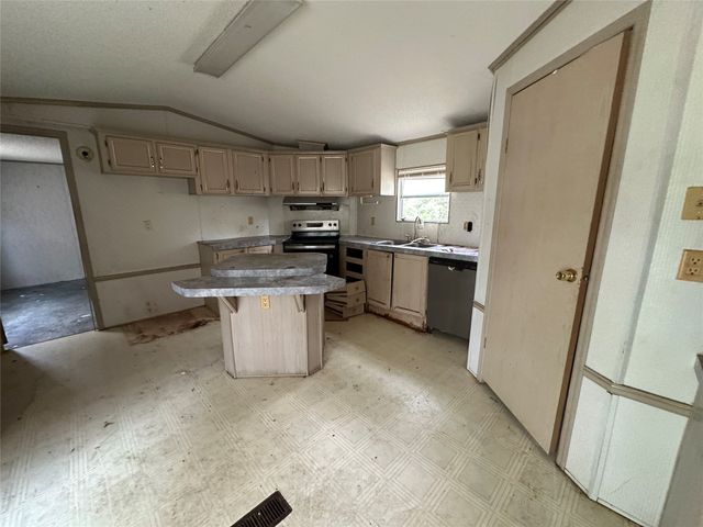 176 Live Oak Road, Springtown, TX 76082