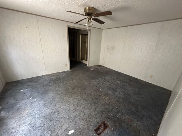 176 Live Oak Road, Springtown, TX 76082