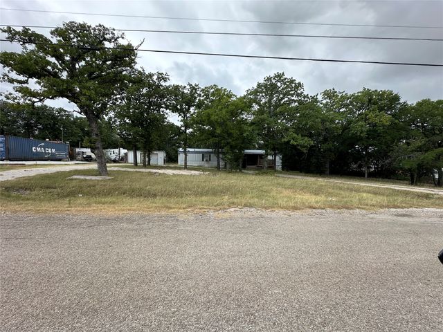 176 Live Oak Road, Springtown, TX 76082