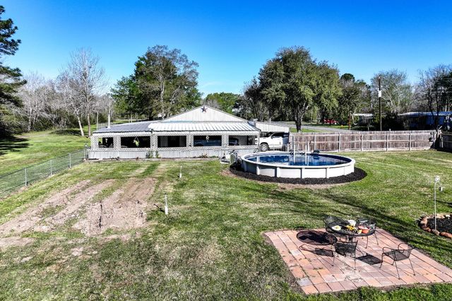 53 Lynell Drive, Huntsville, TX 77320