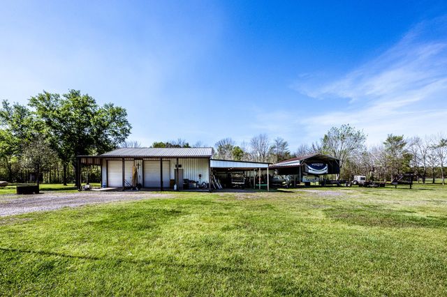 53 Lynell Drive, Huntsville, TX 77320