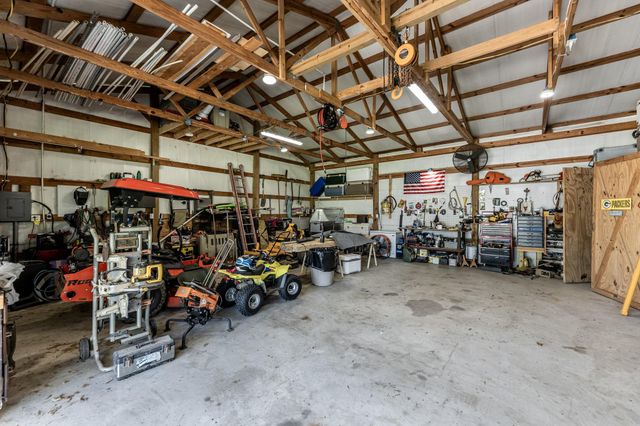 53 Lynell Drive, Huntsville, TX 77320