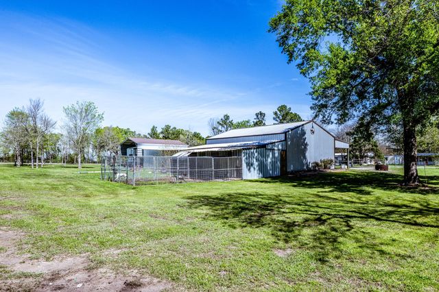 53 Lynell Drive, Huntsville, TX 77320