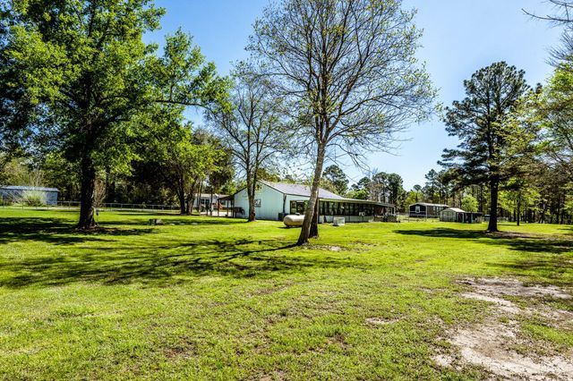 53 Lynell Drive, Huntsville, TX 77320