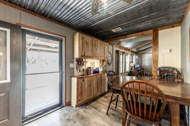 53 Lynell Drive, Huntsville, TX 77320