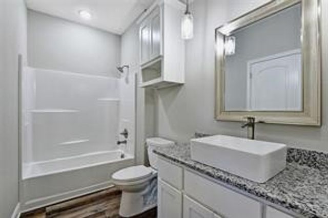 1042 W Dubois Street, Denison, TX 75020