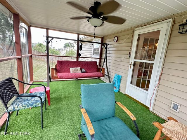 228 E Dumplin Valley Rd, Jefferson City, TN 37760