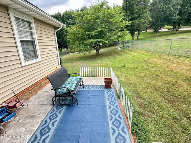 228 E Dumplin Valley Rd, Jefferson City, TN 37760