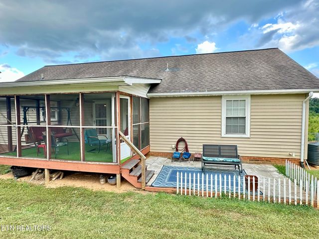 228 E Dumplin Valley Rd, Jefferson City, TN 37760