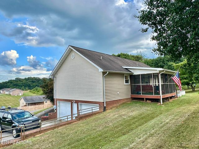 228 E Dumplin Valley Rd, Jefferson City, TN 37760