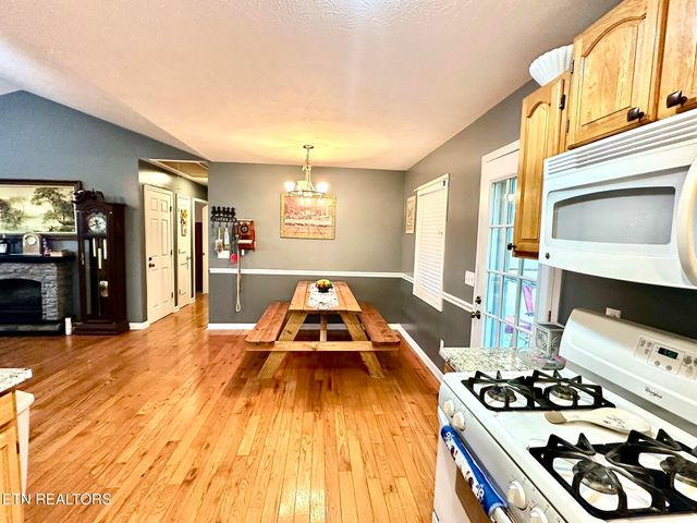 228 E Dumplin Valley Rd, Jefferson City, TN 37760