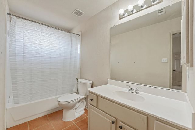 6817 Lake Meadow Lane, Sachse, TX 75048