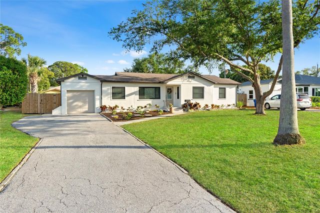2310 CATALONIA WAY S, St Petersburg, FL 33712
