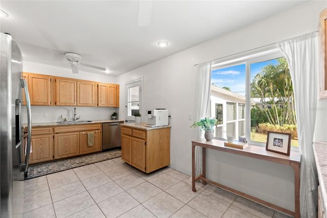 2310 CATALONIA WAY S, St Petersburg, FL 33712