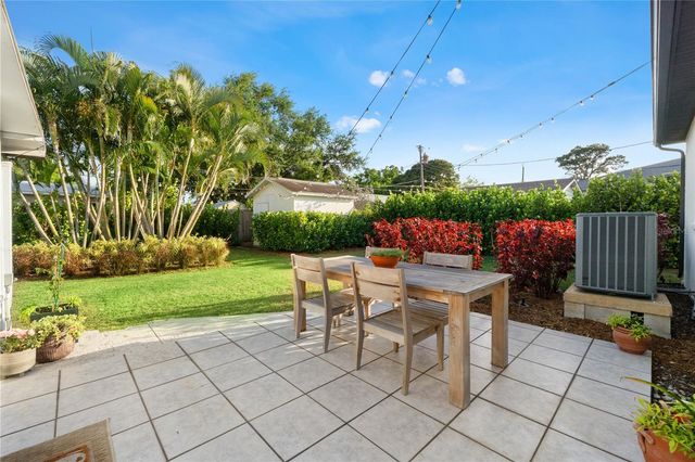 2310 CATALONIA WAY S, St Petersburg, FL 33712