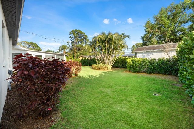 2310 CATALONIA WAY S, St Petersburg, FL 33712