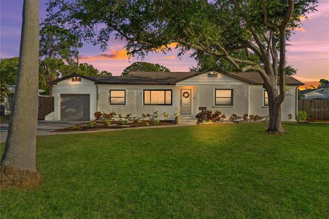 2310 CATALONIA WAY S, St Petersburg, FL 33712