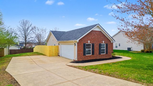 4002 Strata Dr, Spring Hill, TN 37174