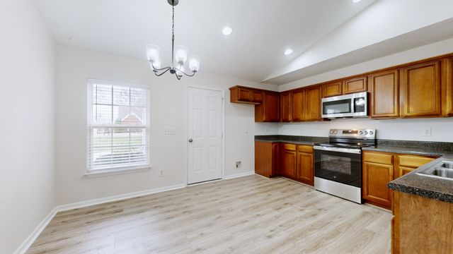 4002 Strata Dr, Spring Hill, TN 37174