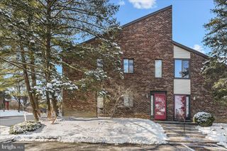 102 MOUNTAINVIEW DR #102, Chesterbrook, PA 19087