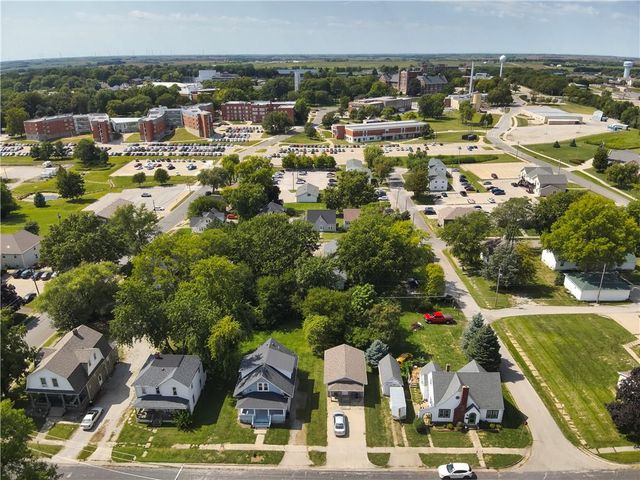 714 N Mulberry Street, Maryville, MO 64468