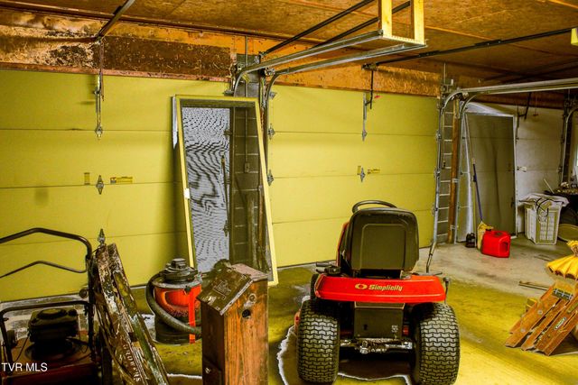 121 Hope Drive, Gate City, VA 24251