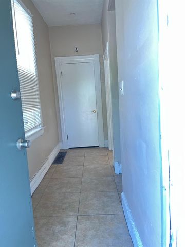 1929 Dana Avenue, Cincinnati, OH 45207