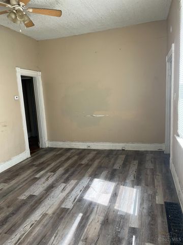 1929 Dana Avenue, Cincinnati, OH 45207