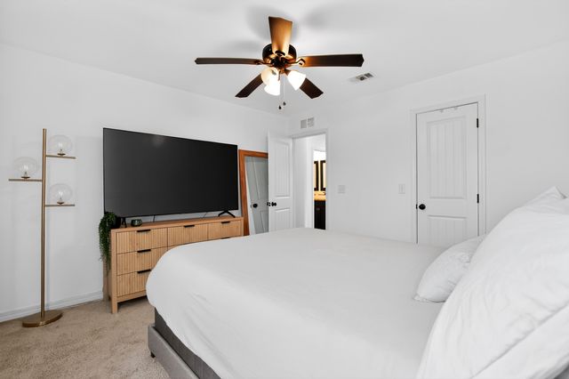 507 Eisenhower Drive, Crestview, FL 32539