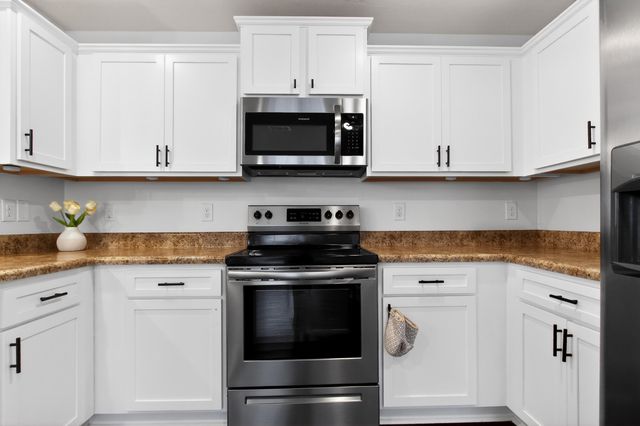 507 Eisenhower Drive, Crestview, FL 32539