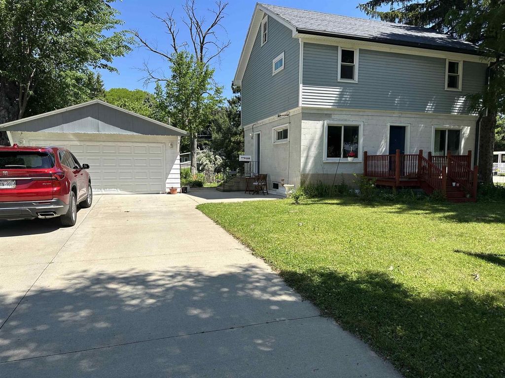508 Prospect Avenue, Beaver Dam, WI 53916