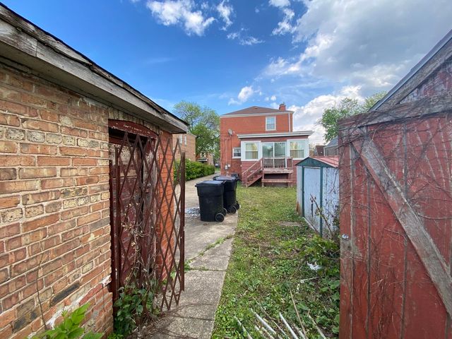 10508 S Forest Avenue, Chicago, IL 60628