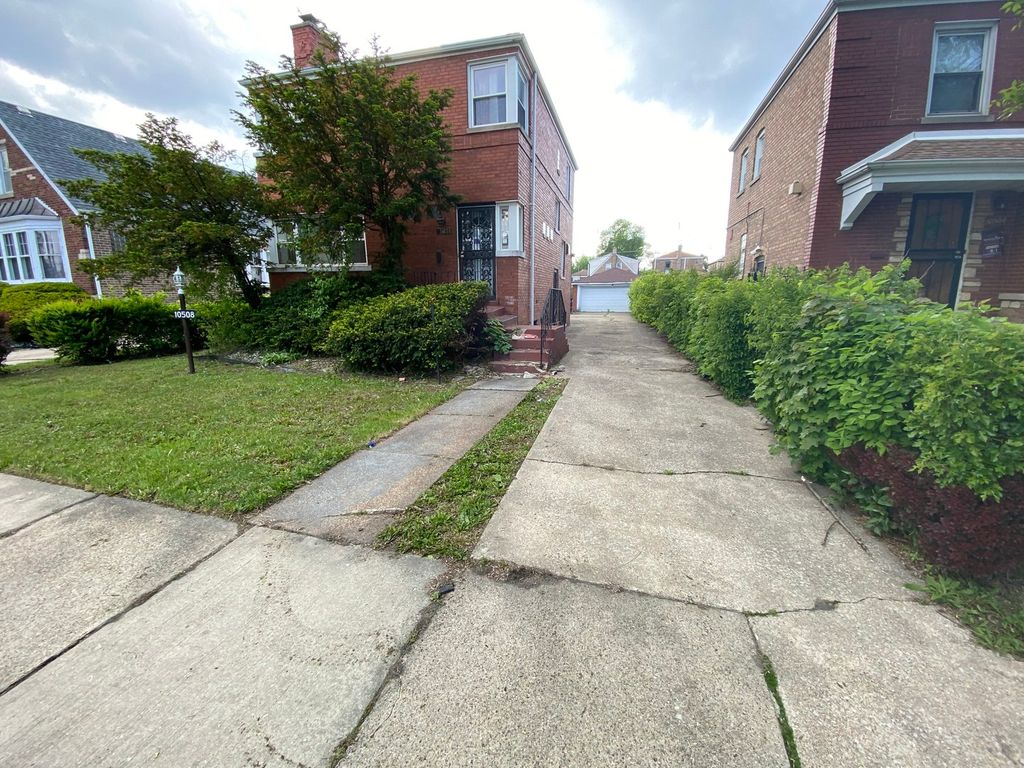 10508 S Forest Avenue, Chicago, IL 60628