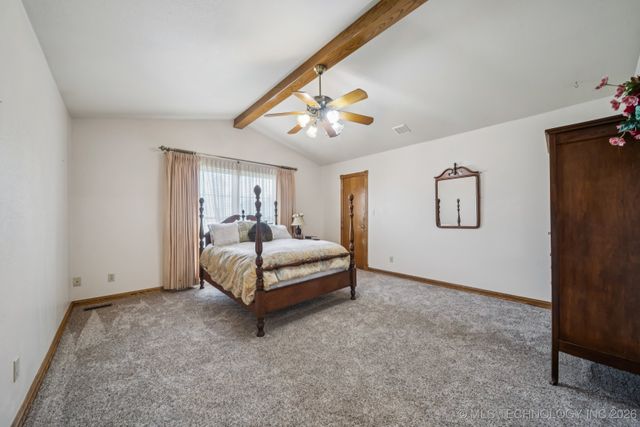 2207 Fieldstone Court, Okmulgee, OK 74447