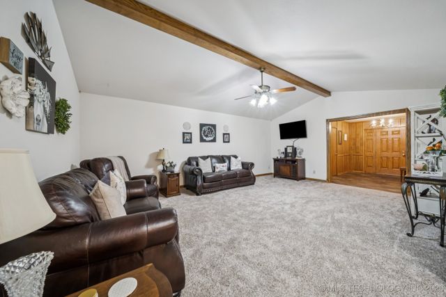 2207 Fieldstone Court, Okmulgee, OK 74447