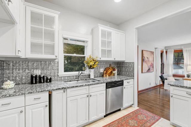 1429 Randolph Avenue, Saint Paul, MN 55105