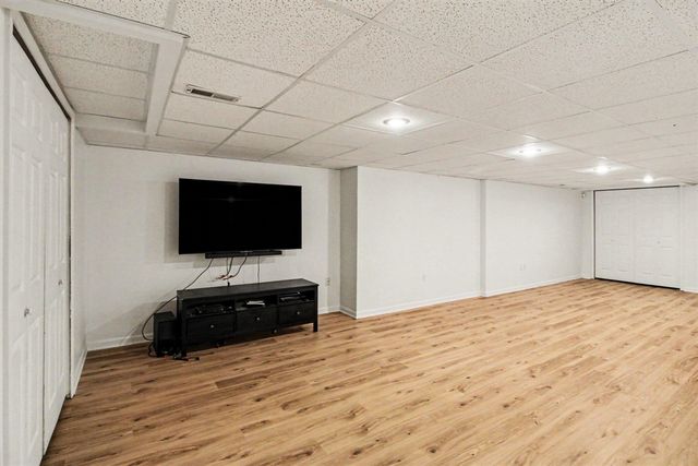 312 Redrock Court, Ann Arbor, MI 48103