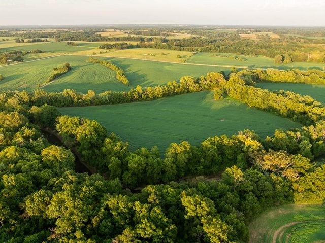 000 S Grand River Road, Freeman, MO 64746