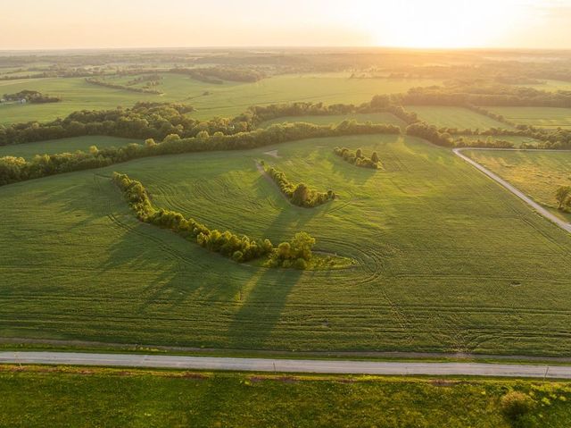 000 S Grand River Road, Freeman, MO 64746