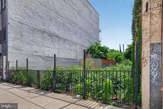 1640 RIDGE AVE, Philadelphia, PA 19130