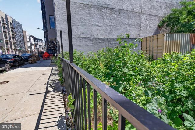 1640 RIDGE AVE, Philadelphia, PA 19130