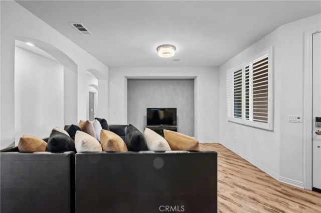 9236 Rainsong Avenue, Hesperia, CA 92344