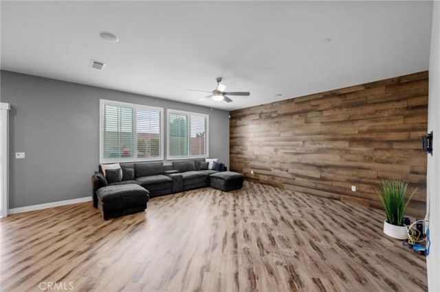 9236 Rainsong Avenue, Hesperia, CA 92344