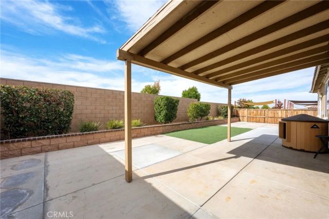 9236 Rainsong Avenue, Hesperia, CA 92344