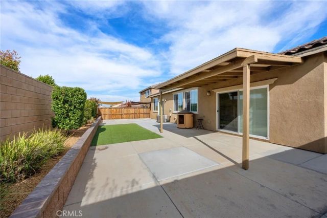 9236 Rainsong Avenue, Hesperia, CA 92344