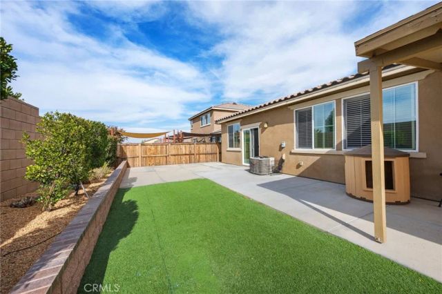 9236 Rainsong Avenue, Hesperia, CA 92344