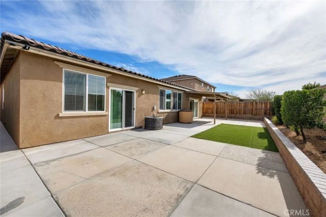 9236 Rainsong Avenue, Hesperia, CA 92344