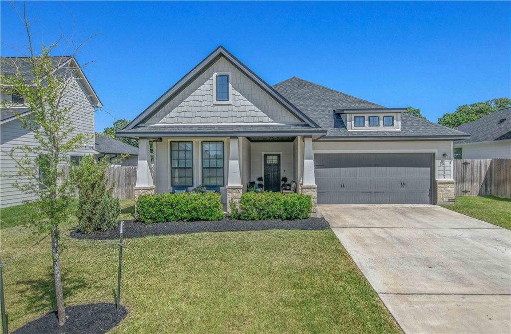 4117 Vintage Estates Court, Bryan, TX 77808 — exterior