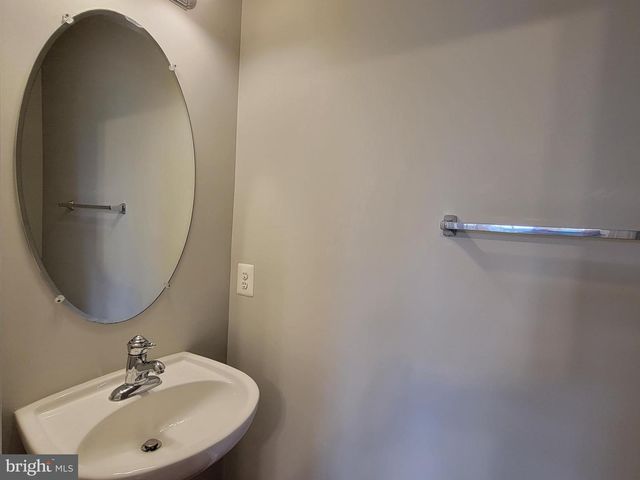 11837 WHITWORTH CANNON LN, Bristow, VA 20136